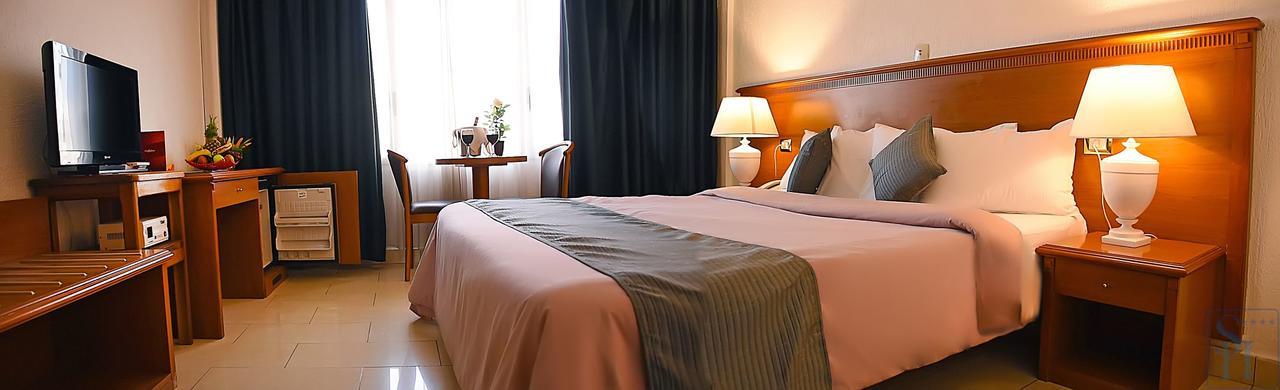 Hotel Splendid วากาดูกู ภายนอก รูปภาพ