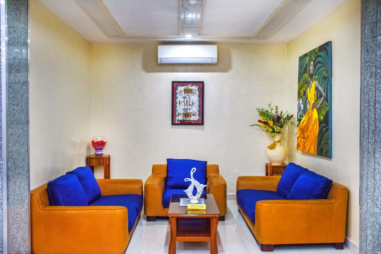 Hotel Splendid วากาดูกู ภายนอก รูปภาพ